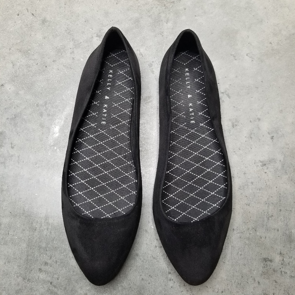 KELLY & KATIE | Soft Black Pointed Toe Flats